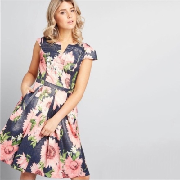 ⭕️ PRICE FIRM NEW ModCloth Size 00 Blue Floral Sparkly Dress - Picture 2 of 5